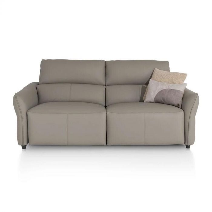 Elektrisch verstelbare 3-zitsbank Agello van Henders & Hazel in taupe kleur, met moderne uitstraling en comfortabele zitting.