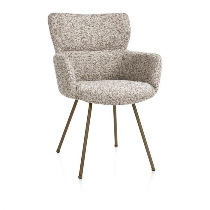 Eetkamerstoel Sage bekleed met koperkleurige Luton-stof en stalen poten in steelbrown, schuin van voren gefotografeerd.