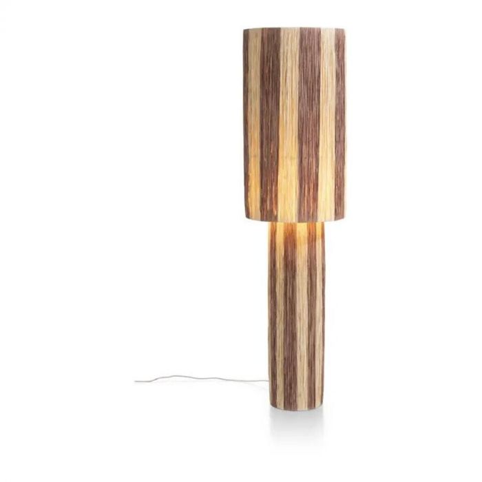 COCO Maison Billie vloerlamp, met beige en rode strepen van raffia touw, volledige weergave met snoer zichtbaar.
