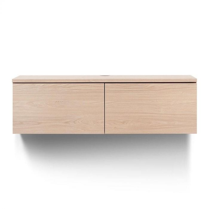 Zwevend TV-meubel Selero in een lichte houtkleur met twee deuren, modern en minimalistisch design.