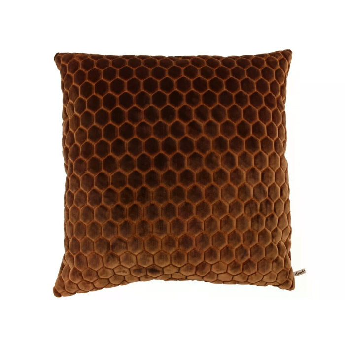 Sierkussen Prisilla van Claudi in koperkleur, met een luxe velours honingraatpatroon, perfect voor een stijlvolle touch op de bank.