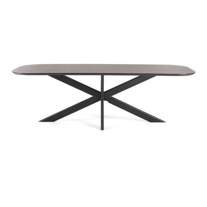 Eetkamertafel Fillmore Street van Baenks met rechthoekig blad en afgeronde hoeken, uitgevoerd in HPL Decolegno S176, met een zwarte spinpoot.