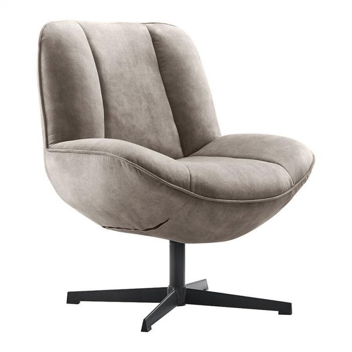 Draaifauteuil Fortenza in beige velvet stof met zwarte draaivoet, schuin van voren gezien.