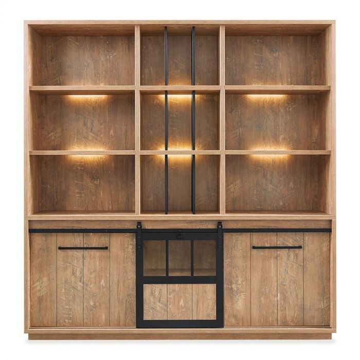 Wandmeubel Alva in oranje teak melamine met open vakken en sfeerverlichting.