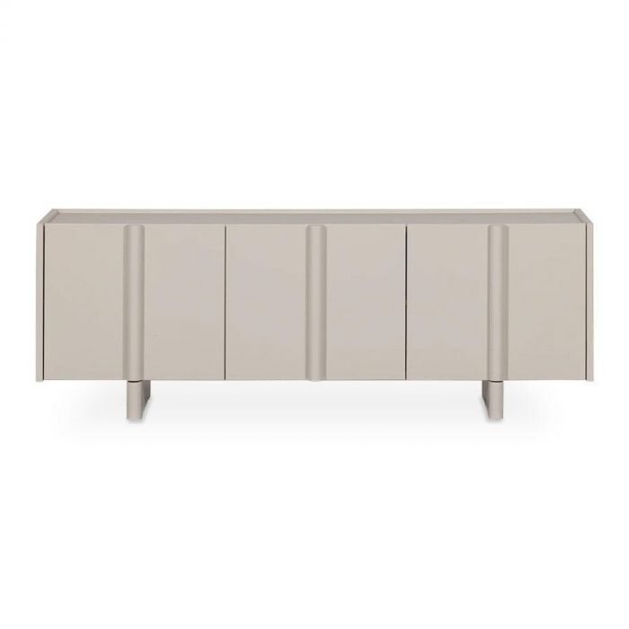 Tv-meubel Basu van WOOOD in matte natuurtint, frontaanzicht.