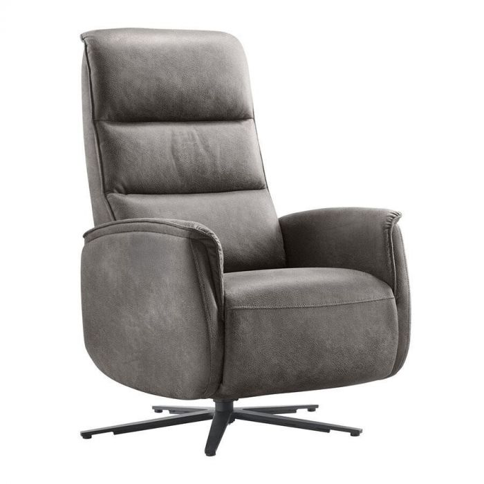 Grijze relaxfauteuil Volgere van Pronto Wonen in gesloten stand, met moderne uitstraling en zwart metalen draaivoet.