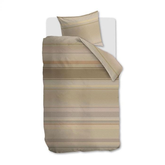 Dekbedovertrek Beaming van Kardol in zandkleur met horizontale strepen, eenpersoons opgemaakt.