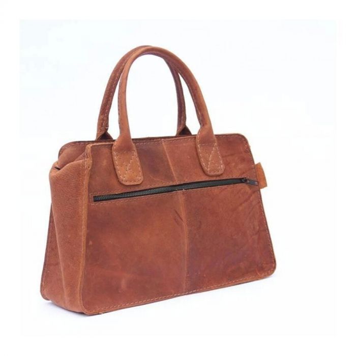 Cona tas van Label van den Berg in cognacbruin yak leer met ritsvak aan de voorkant.