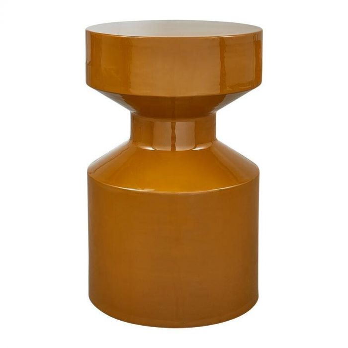 Honinggele WOOOD bijzettafel Ferry met glanzende afwerking en moderne vormgeving.