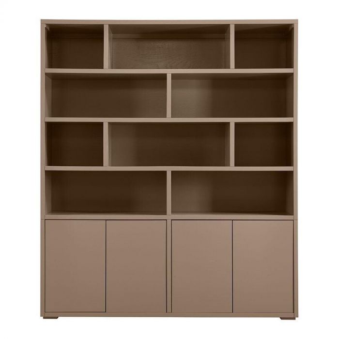 Grote wandkast Nerano van INHOUSE in de kleur schors, met asymmetrische open vakken en zes gesloten kastdeuren aan de onderzijde.