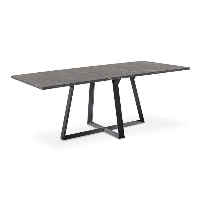 Rechthoekige eettafel Levado met marmerlook melamine blad en zwarte metalen spinpoot, geschikt voor zes personen.