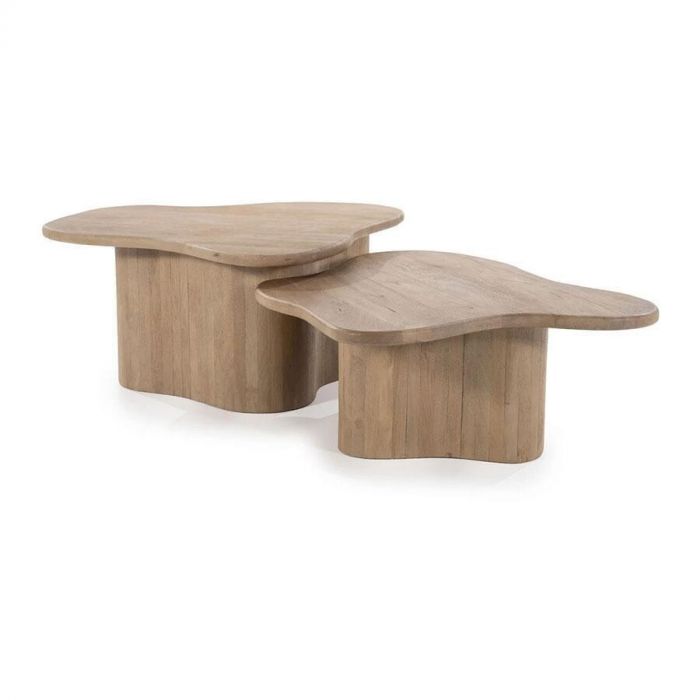 Salontafelset Fall van By-Boo in naturel mangohout met organisch gevormde bladen en ronde poten in twee verschillende hoogtes.