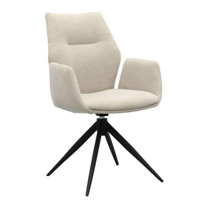 Eetkamerstoel Pula in kleur Toffee met draaibare zitting en zwart metalen onderstel, schuin vooraanzicht.