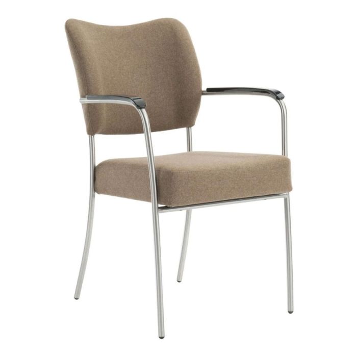 Bert Plantagie armstoel Chacha in beige stof met rank RVS onderstel en armleuningen
