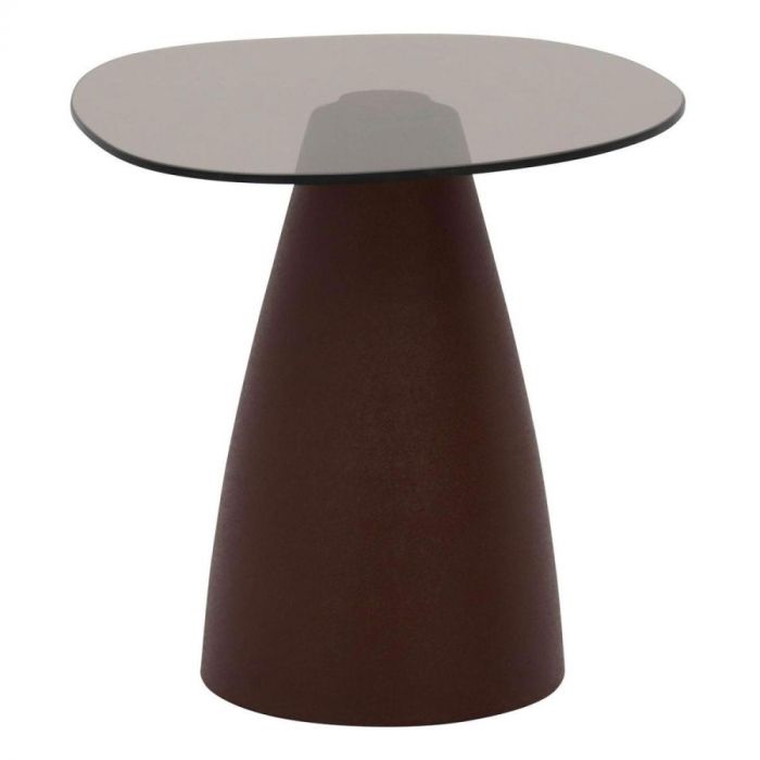 Salontafel Mara 85 cm met bruin glazen blad en bordeaux stalen poot, ovaal design op witte achtergrond.