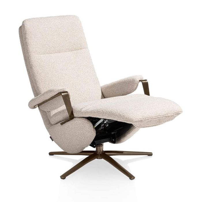 Relaxfauteuil Sella in Cloudy beige bouclé stof met elektrische bediening en steel brown draaipoot