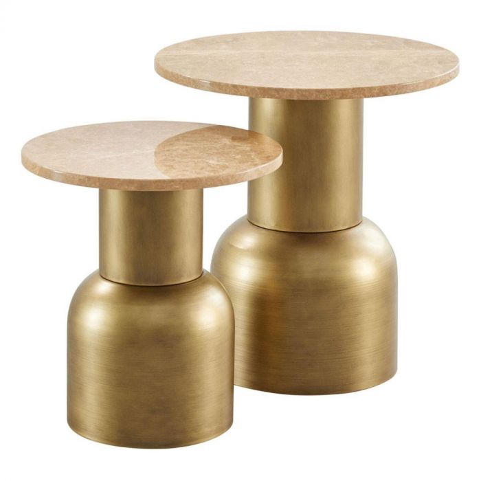 Set van twee INHOUSE Tulipa bijzettafels met beige marmeren blad en messingkleurige voet.