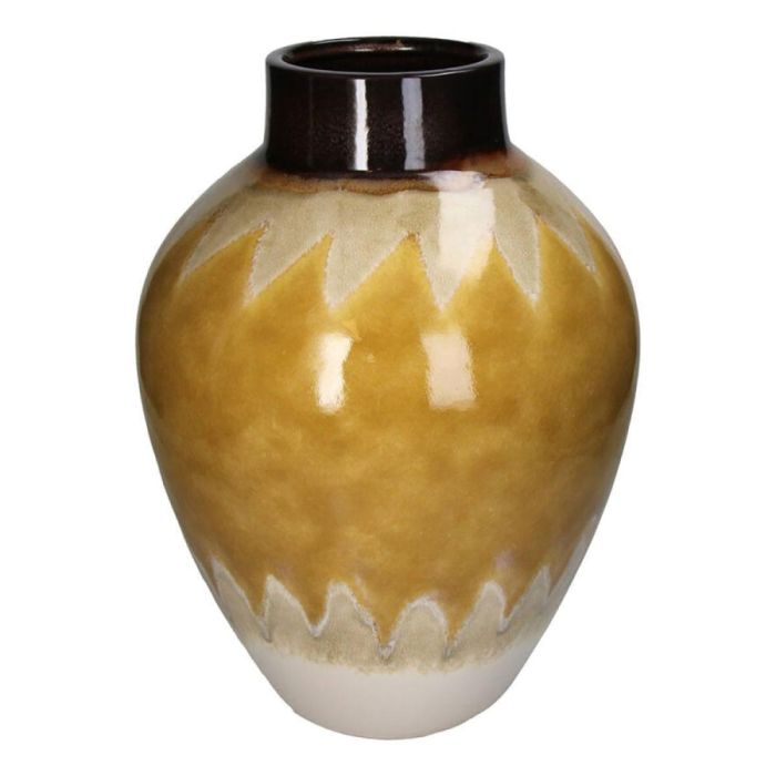 Gele Kersten steengoed vaas met ronde buik, crèmekleurige zigzagrand en donkerbruine hals, vrijstaand gefotografeerd op witte achtergrond.