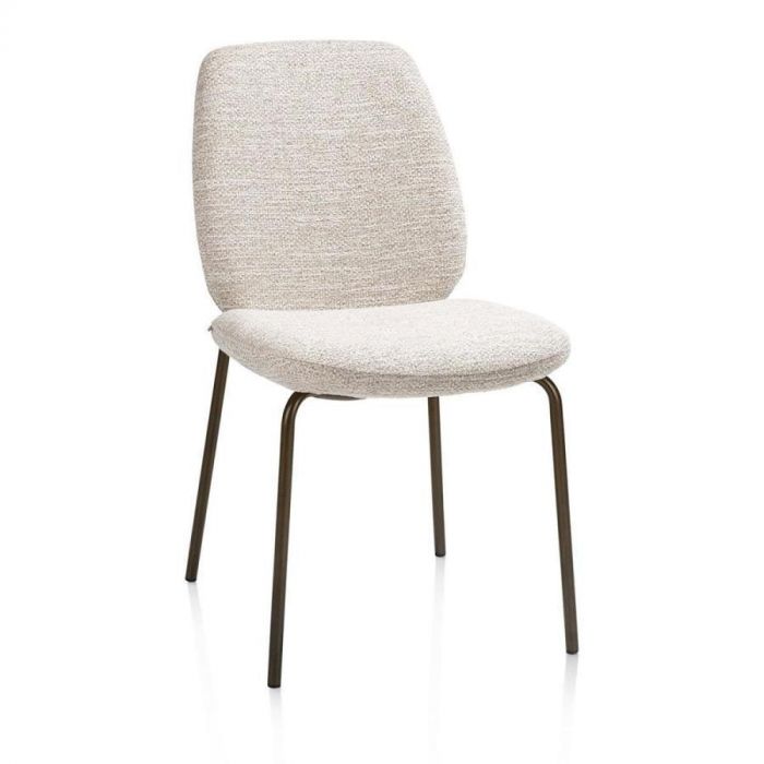 Eetkamerstoel Fae crème bekleed met luxe Bellini-stof en steelbrown poten