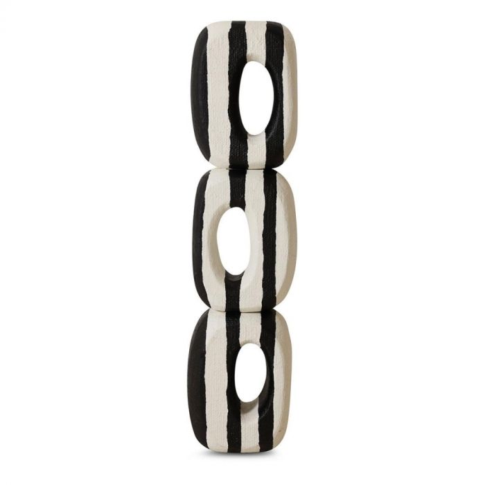 Close-up van de HKLIVING Monochrome Art sculptuur met drie gestapelde zwart-wit gestreepte vormen met ovale openingen.