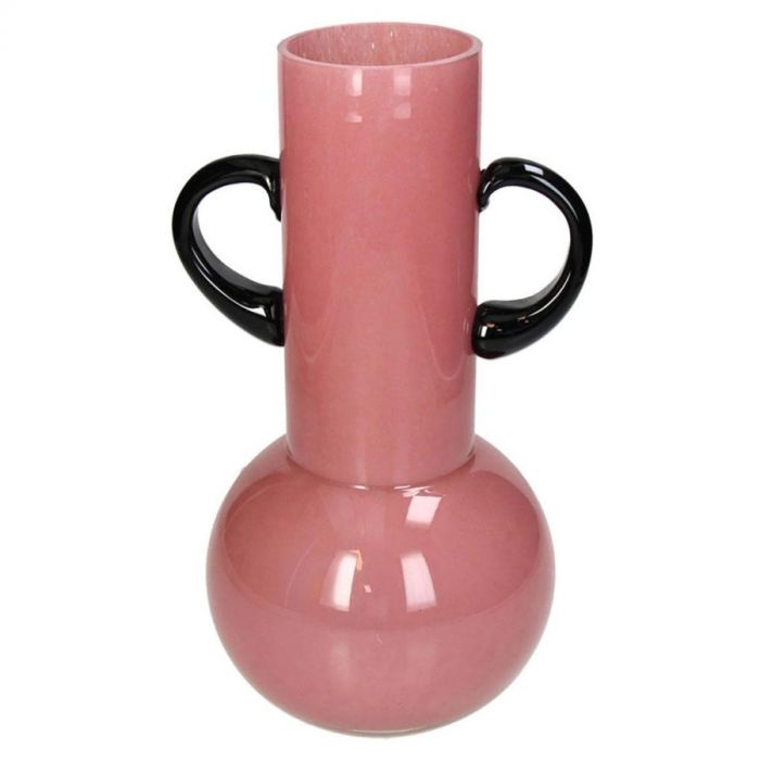 Glazen Kersten vaas in bourgondisch roze met ronde onderzijde en twee zwarte handgrepen aan weerszijden.