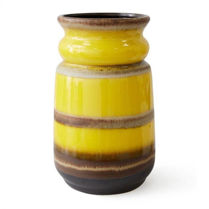 Gele HKLIVING vloervaas Honing met bruine strepen op witte achtergrond.