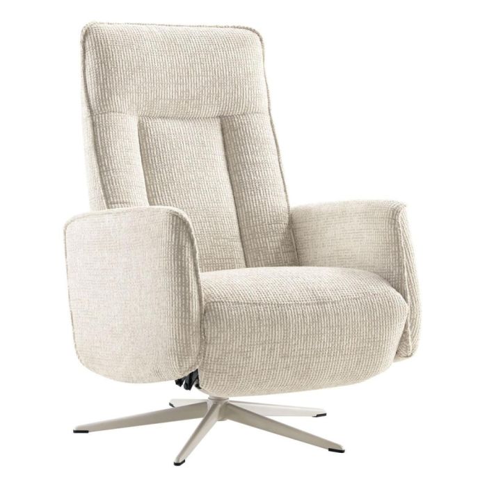 INHOUSE Hamerio S relaxfauteuil in beige stof, schuin vooraanzicht met metalen draaivoet.