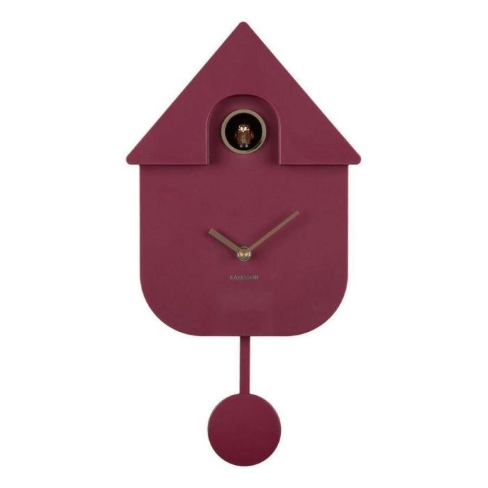 Voorzijde Karlsson Modern Cuckoo Oro wandklok in dark mauve met slinger en gouden wijzers.