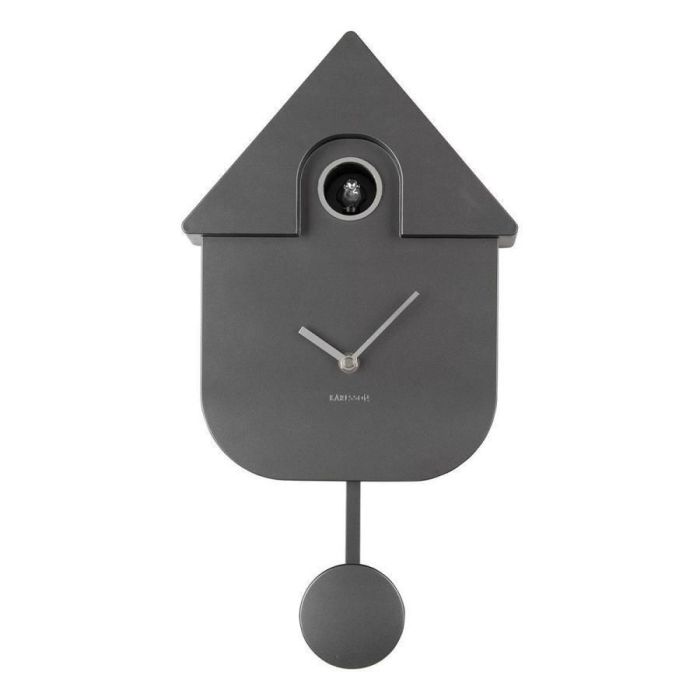 Vooraanzicht van de Karlsson wandklok Modern Cuckoo in metallic donkergrijs met slinger en minimalistisch ontwerp.