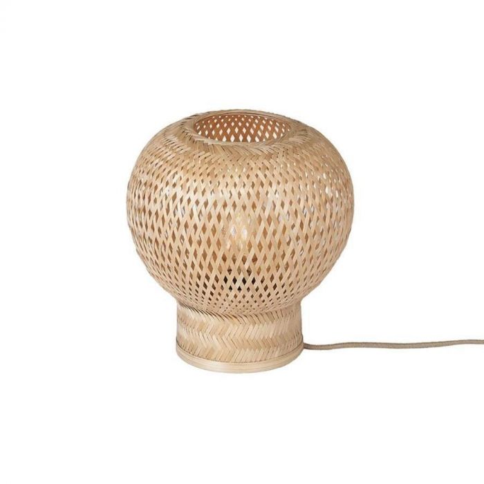 Tafellamp Barbados van bamboe en metaal in naturel uitvoering op witte achtergrond.
