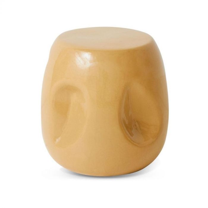 HKliving Bijzettafel Currents Sand in organisch design met glanzende zandkleurige afwerking, ideaal voor woonkamer of slaapkamer.