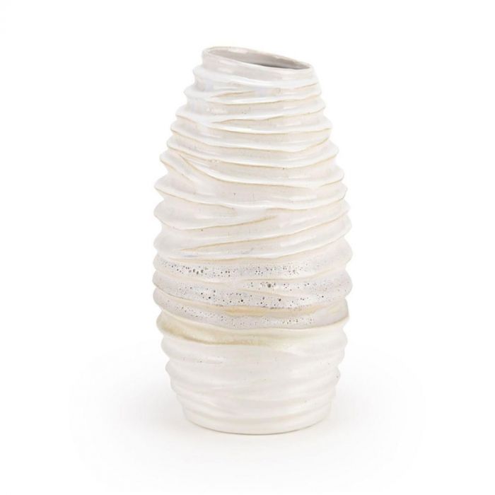 ISAA Vaas Campo Wit 43x23,5 cm, vooraanzicht van ovale keramieken vaas met golvende structuur en glanzende witte afwerking.