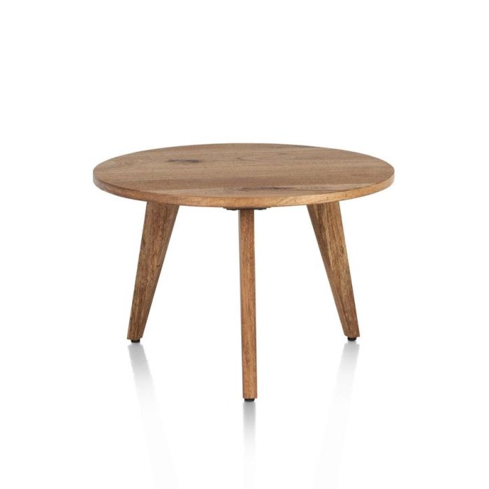 Ronde bijzettafel Everest van smoked Mangifera fineer met drie houten poten, gefotografeerd tegen witte achtergrond.