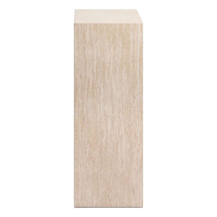 Crèmekleurige COCO maison pilaar Nea van 80 cm hoog, frontaal gefotografeerd met travertin-look afwerking.