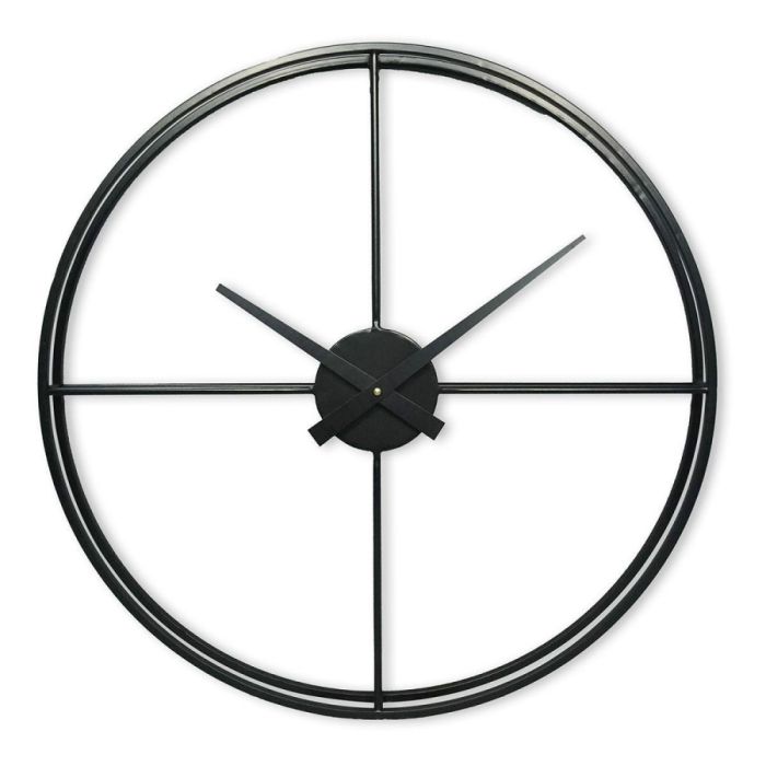 Grote ronde zwarte metalen wandklok zonder cijfers met open frame en strakke lijnen tegen een lichte achtergrond