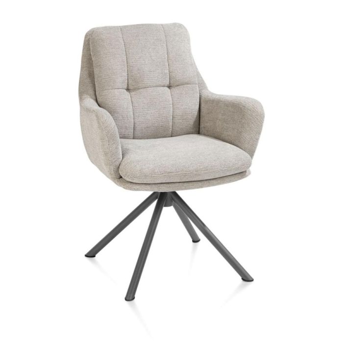 Armstoel Madelaine in beige stof Vada met draaifunctie en grafietkleurige metalen kruispoot, vooraanzicht