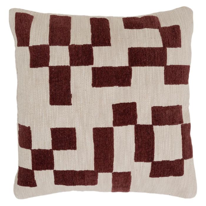 Vierkant kussen Mole met roodbruin geometrisch borduurpatroon op naturel achtergrond
