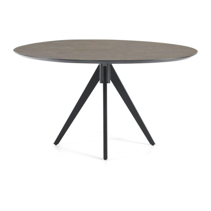 Organische eetkamertafel van Baenks met HPL blad in Italian Stone en zwart metalen onderstel