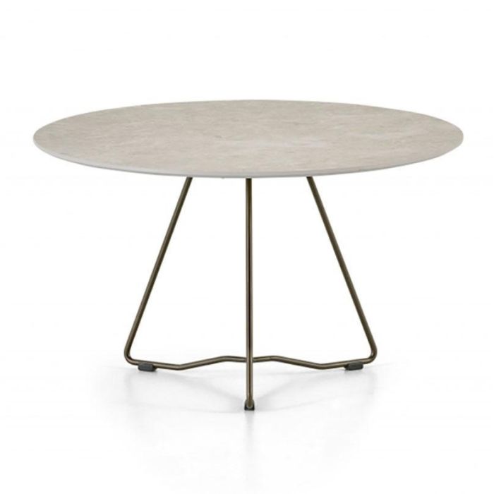 Ronde Montèl Zoe salontafel met licht Cream Navona blad en slank metalen onderstel in Perle Brown