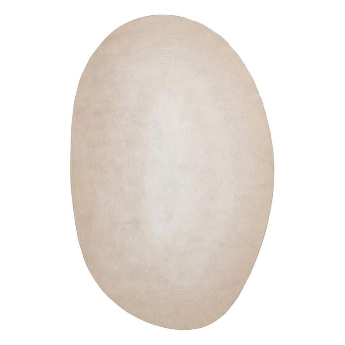 Licht beige organisch vloerkleed Pressa 200x300 cm met subtiel lijnpatroon in ovale vorm op witte achtergrond