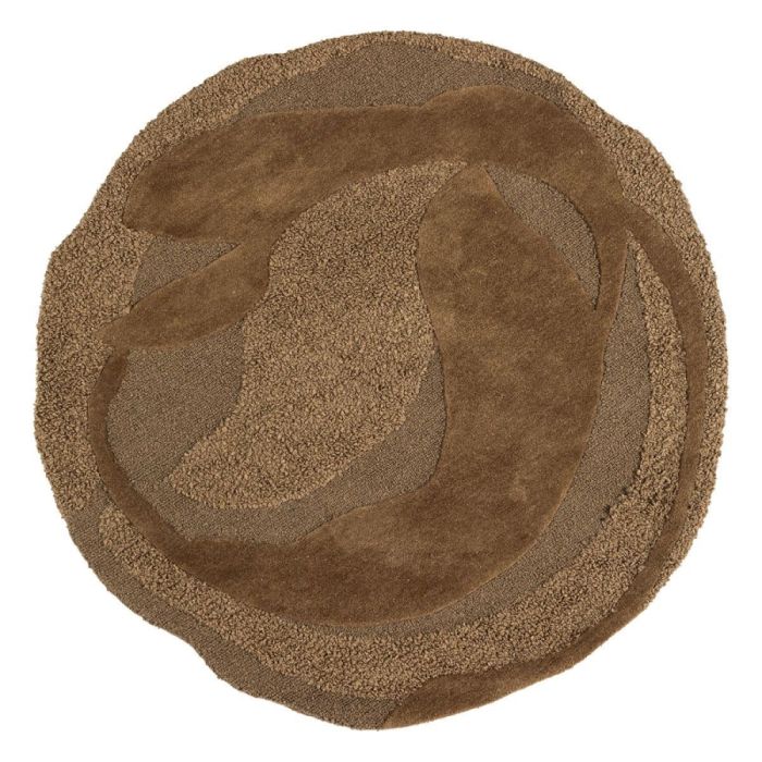 Rond organisch vloerkleed Orvi in bruin met verschillende structuren en patronen van bovenaf