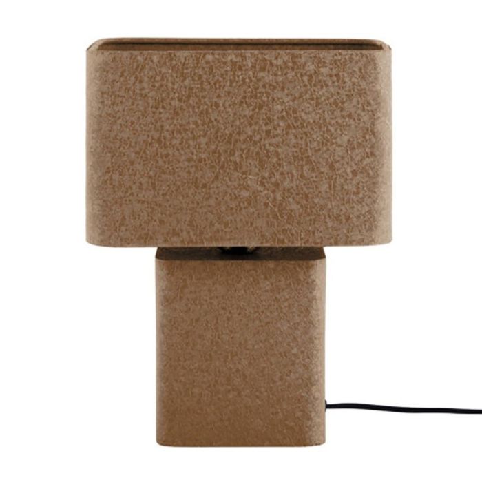 Tafellamp Boaz Recto in mokka bruin met blokvormige kap en voet, frontaal op witte achtergrond