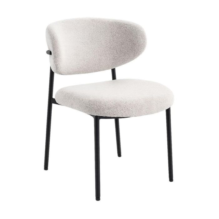 Eetkamerstoel Jona crème met zachte stof en zwarte metalen poten schuin van voren