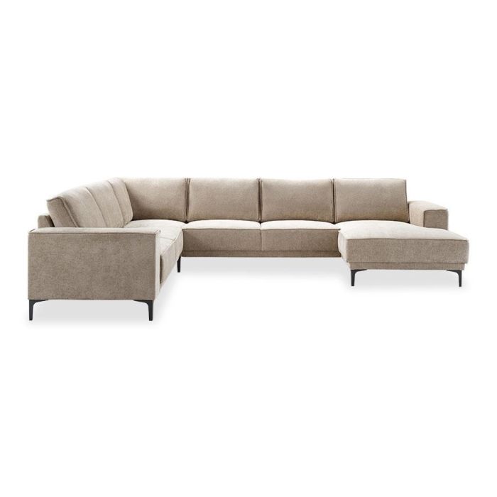 Hoekbank Calira in taupekleurige weefstof met brede armleuningen en chaise longue op witte achtergrond.