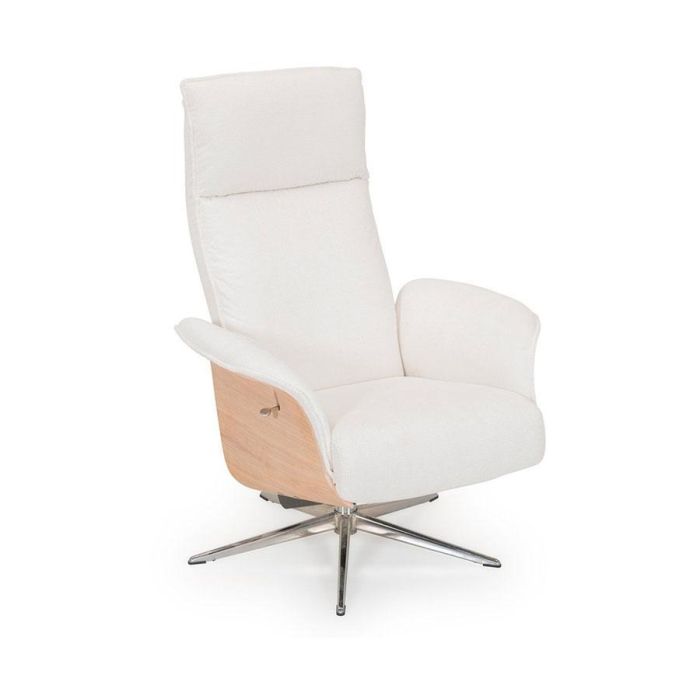 Relaxfauteuil Lagos met lichte stoffen bekleding, houten zijpanelen en metalen draaivoet in chroom.