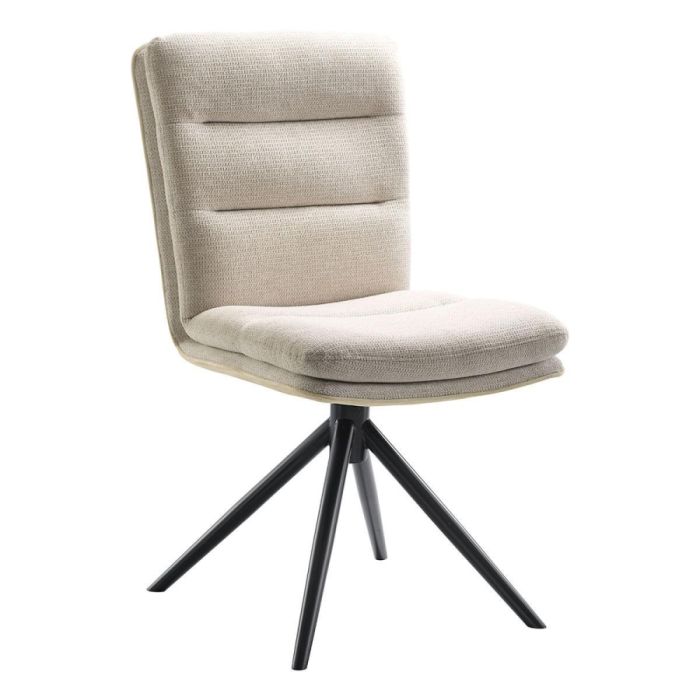 Draaibare eetkamerstoel Letta beige met zwarte metalen draaipoot, vooraanzicht.