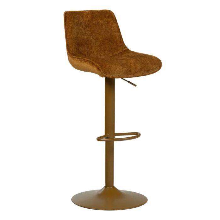 Karamelbruine WOOOD Marten barstoel met chenille zitting en metalen onderstel.
