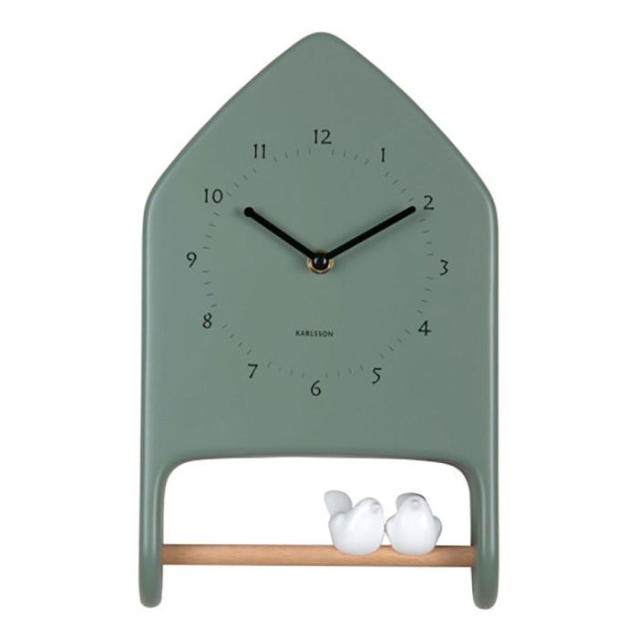 Groene Karlsson Love Birds wandklok met zwarte cijfers, wijzers en twee witte vogeltjes.