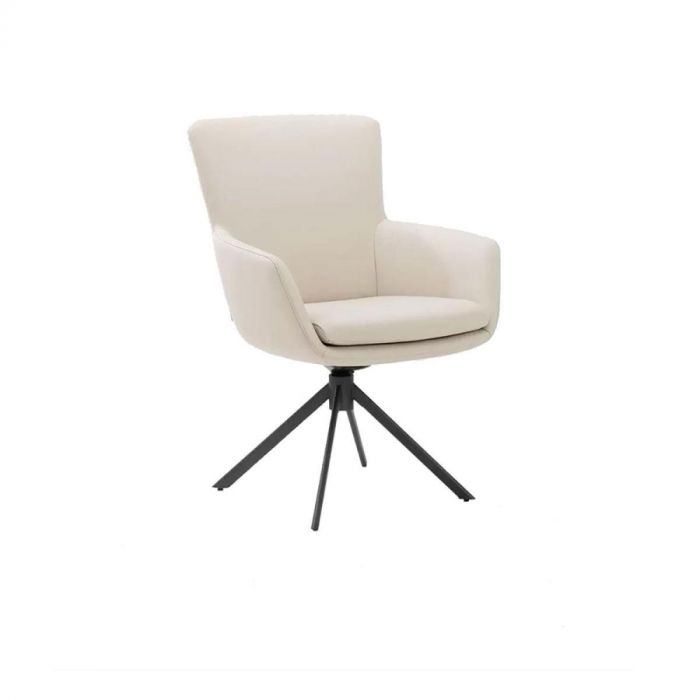 Bert Plantagie Aida eetkamerstoel in crème kleurig leder met zwart draaibaar onderstel in studio-opstelling.