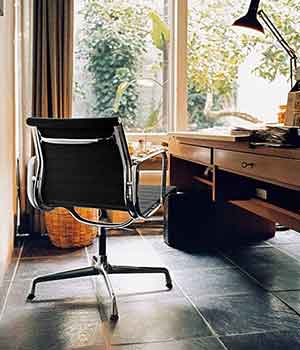 Vitra bureaustoel Eames